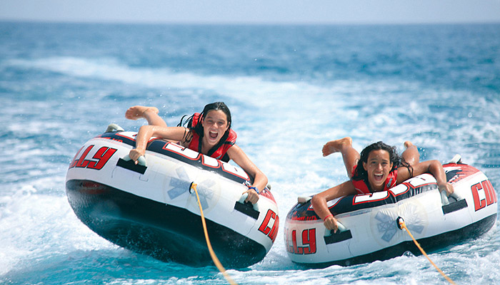 Banana boat store About Banana Boat: Banana Boat believes you should never stop playing. That fun can happen anytime, anywhere. That’s why Banana Boat sun care products are tested to stay on in seven real life conditions - sun, pool water, ocean water, wind, sweat, sand and extreme heat – to provide safe and effective broad spectrum UVA and UVB protection.*.